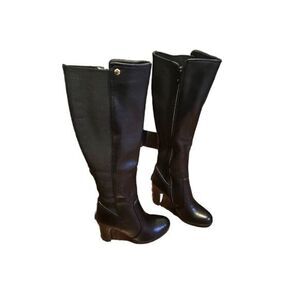 French Blu Black Boots. NWOT Thick Heeled‎ Stretch Back Fitted Boot, Size 7.